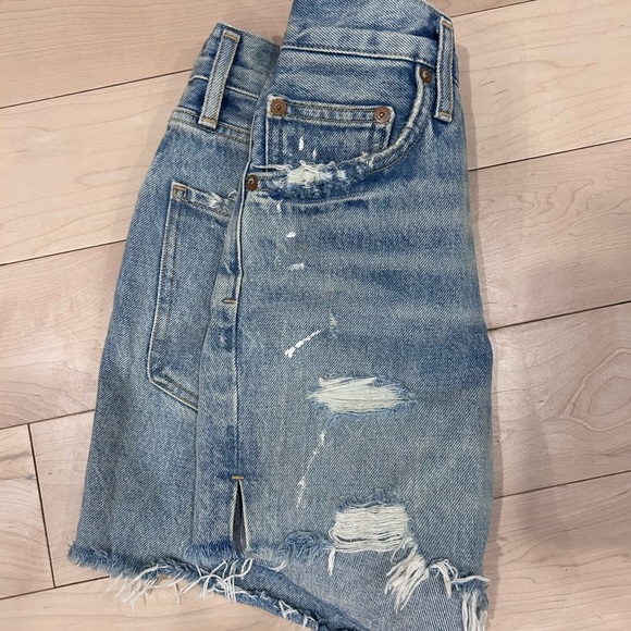 Agolde Dee Shorts - Picture 3 of 4